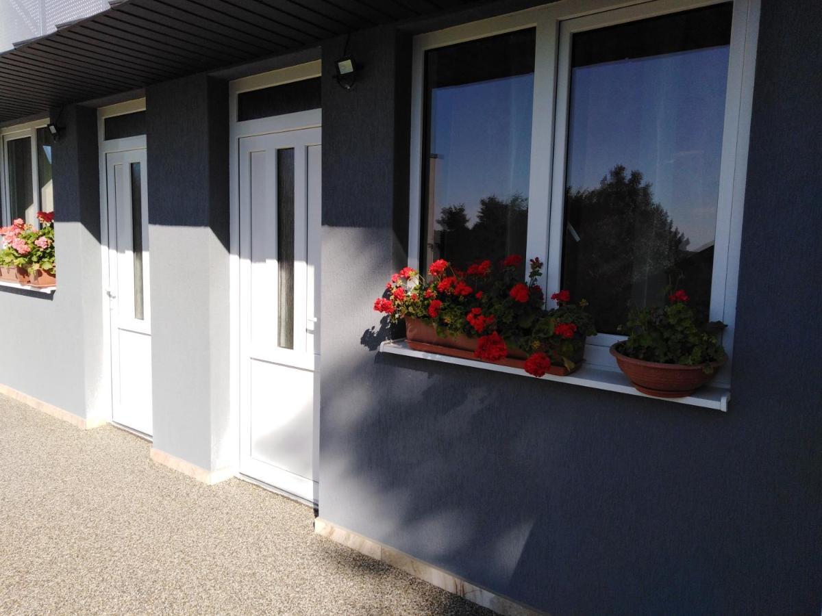 Apartmany Fantagiro Kaluža Exteriör bild